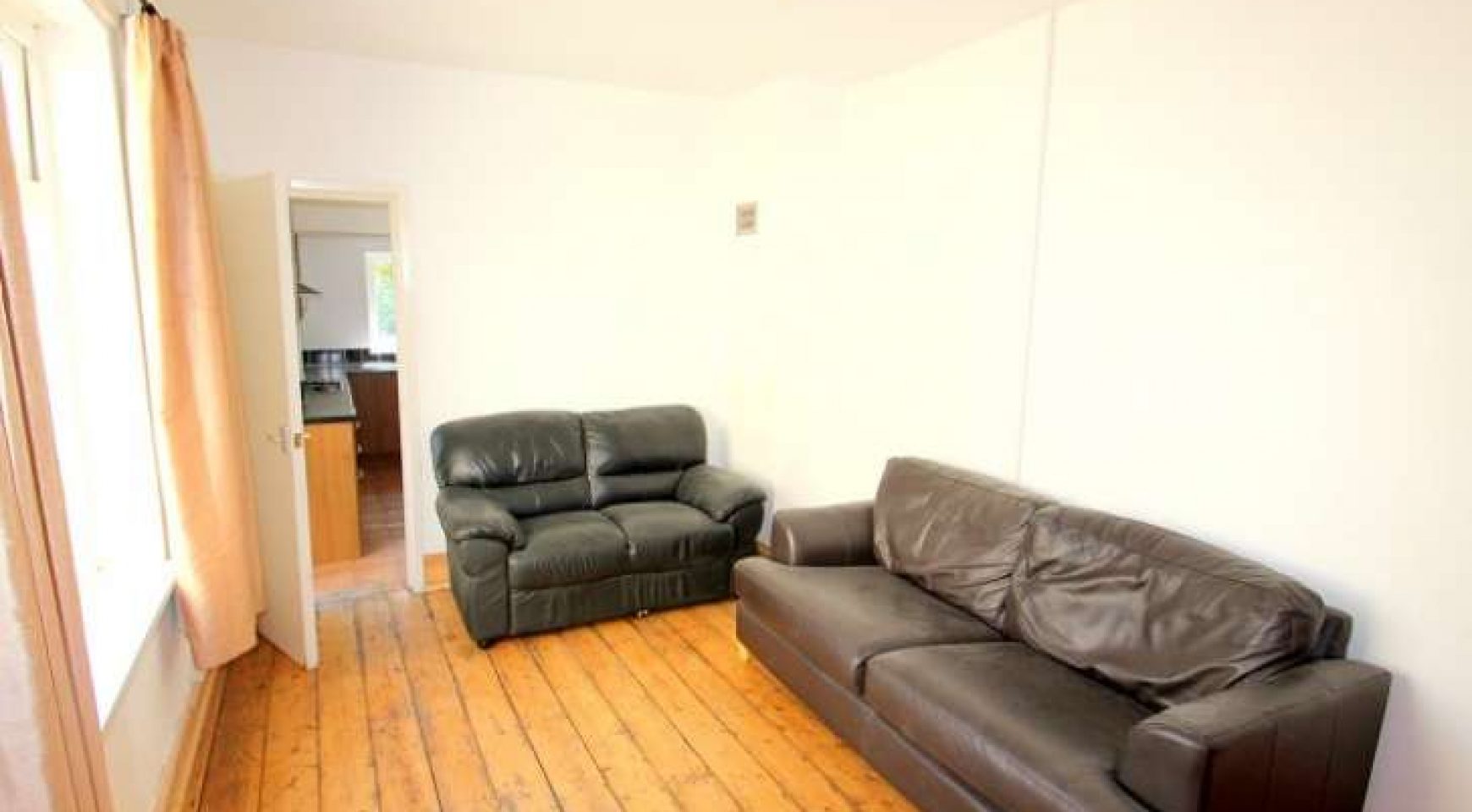 LET AGREED Llantrisant Street 5 Bed House Prestige Sales