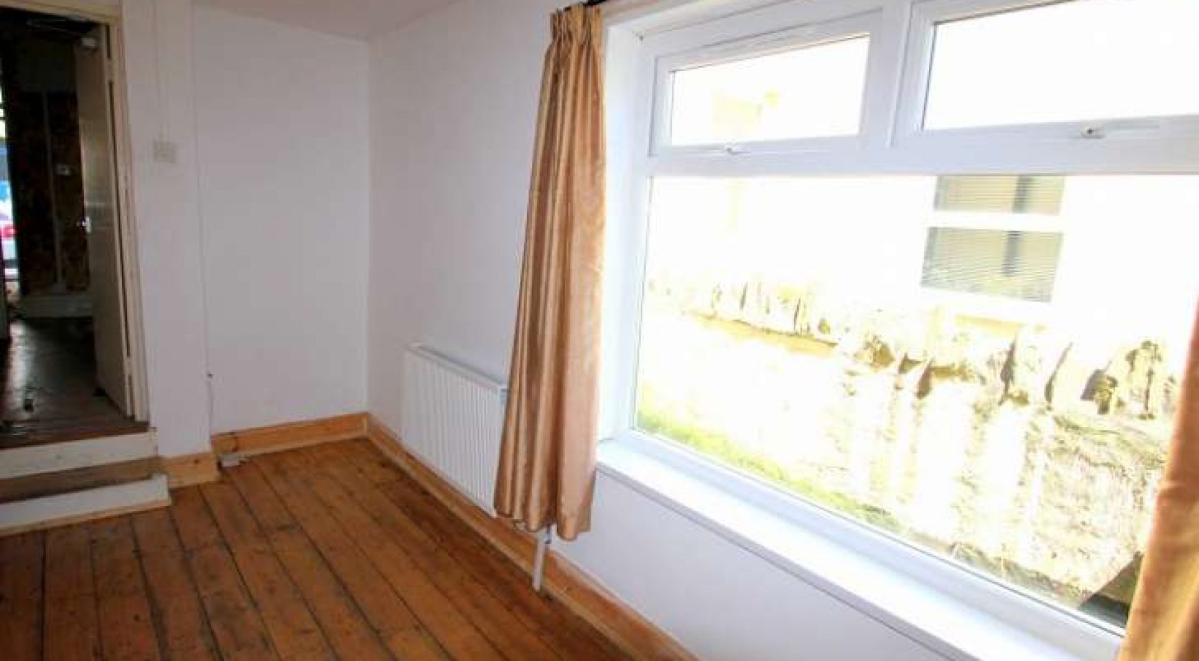 LET AGREED Llantrisant Street 5 Bed House Prestige Sales